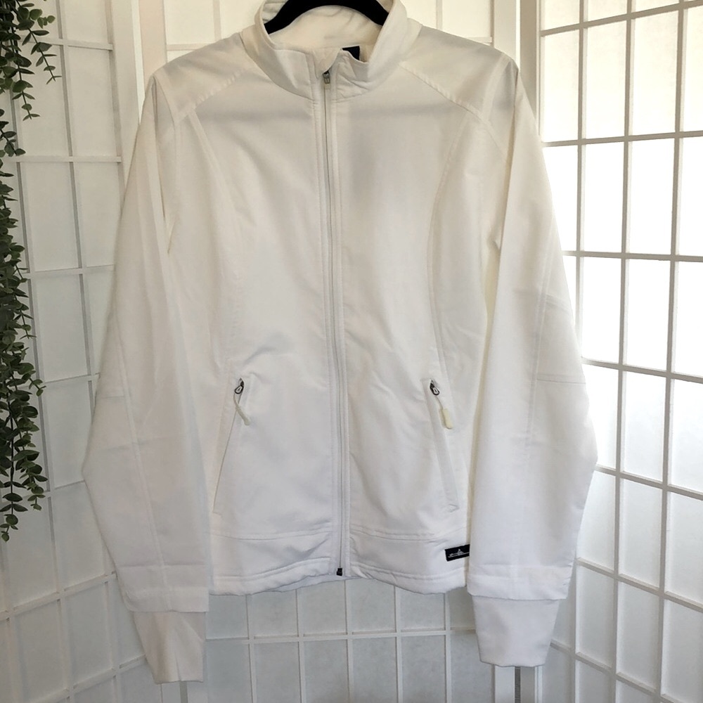 Charles River Apparel Axis Soft Shell Jacket, Water Resistant in White, Size L.